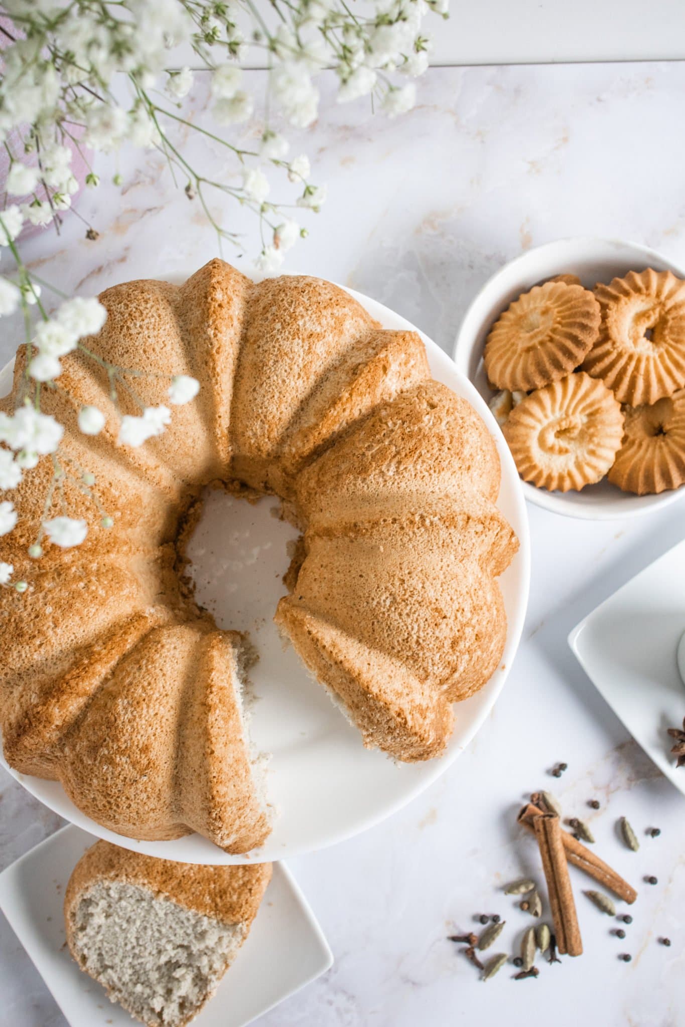 Simple Somali Sponge Cake With Cardamom & Vanilla